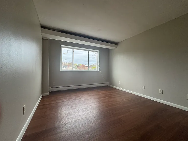 120C8 Hillside Ave #C8 — Photo 6