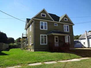 310 Poplar St, Dixon, IL 61021