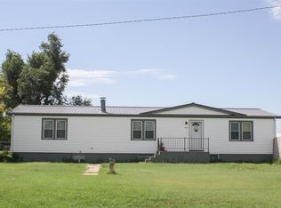 412 W 1st Ave, Saint John, KS 67576