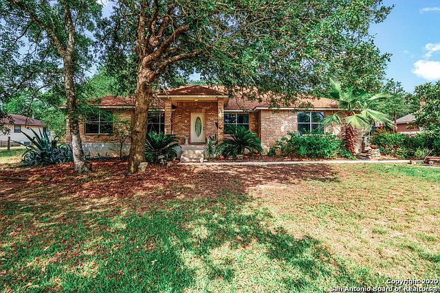 1st image of 812 Evening Shade Dr