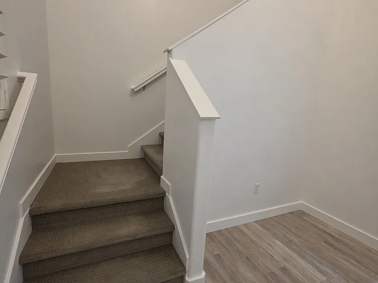 1684 W Parkview Dr — Photo 19