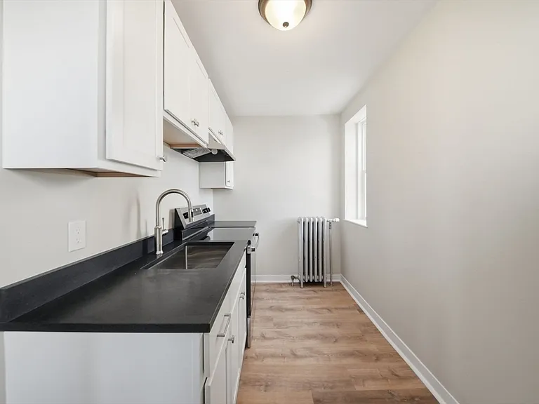 39 Richardson Ave #12 — Photo 6