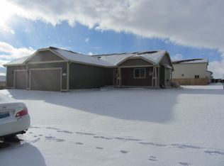 707 Astoria Ave, Gillette, WY 82716