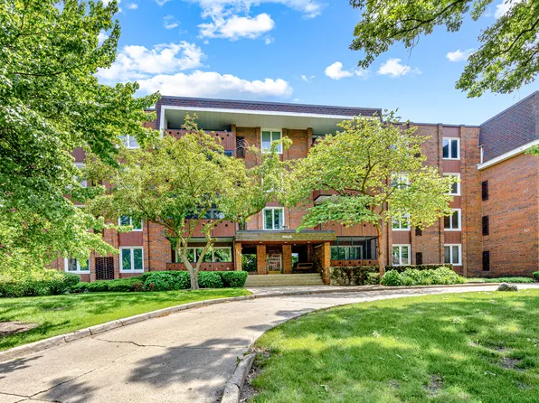129 S Spruce Ave APT 108, Wood Dale, IL 60191