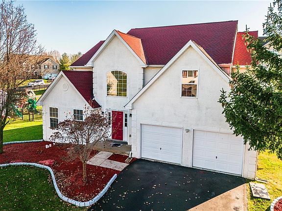 2nd image of 107 McNair Cir