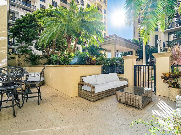 2nd image of 701 S Olive Avenue #509