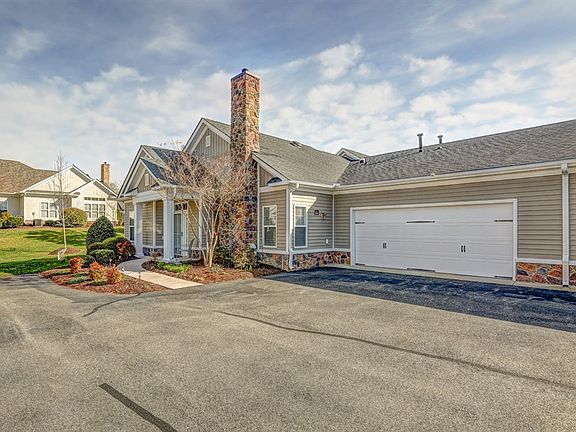 4th image of 10910 Lantern Way