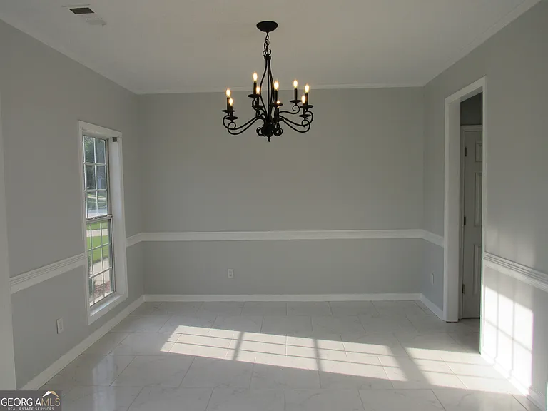 305 Sunderland Cir — Photo 17
