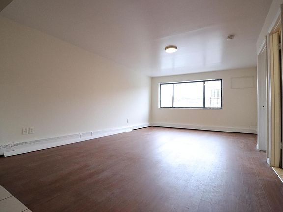 5th image of 6676 69th St #2RIGHT