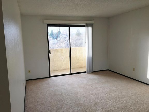 4th image of 303 Gage Blvd APT 222