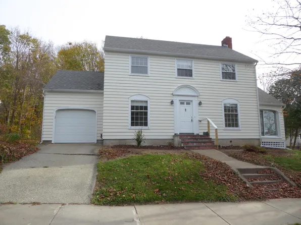 18 Edgewood Ln, South Burlington, VT 05401