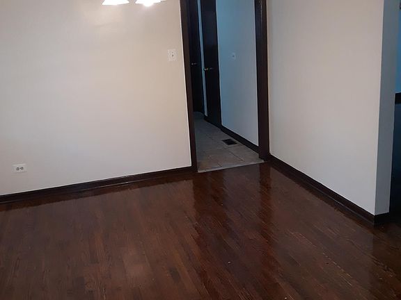 5th image of 6900 S Campbell Ave Rear 6900