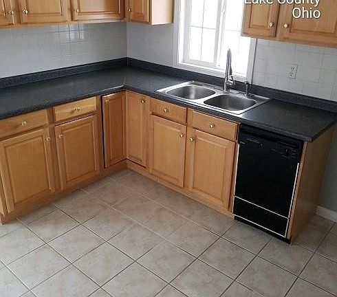 2nd image of 795 Bayridge Blvd