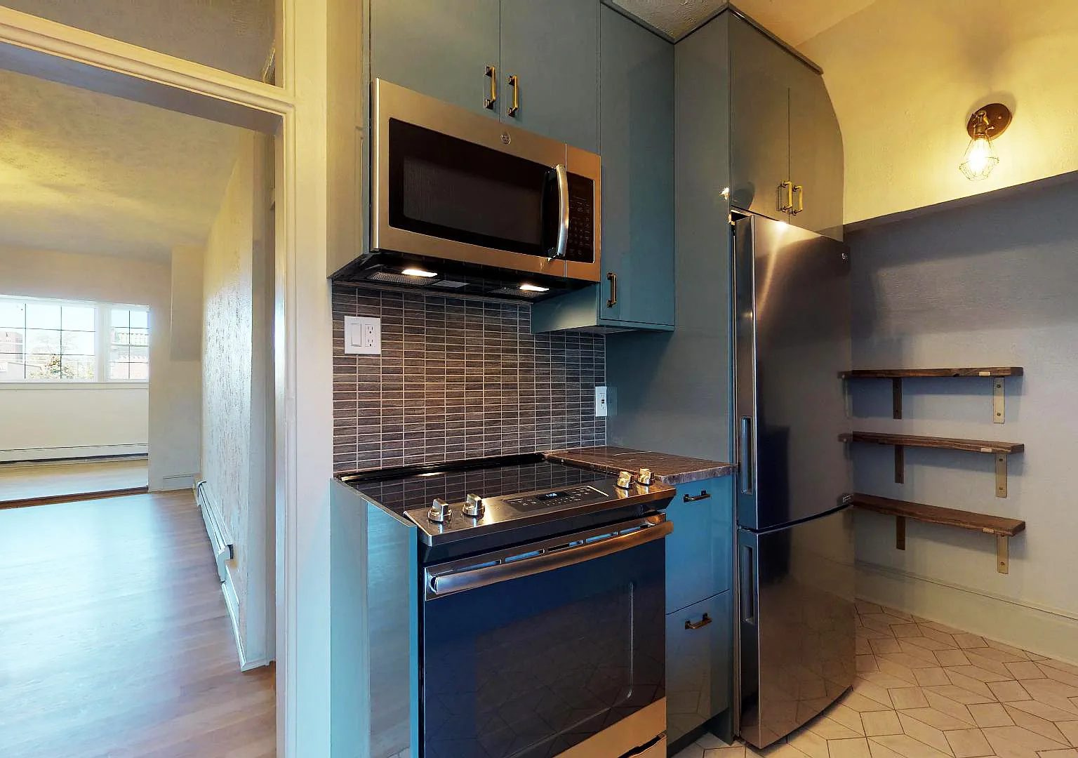 2 bed, 903 sqft, $2,175 — Photo 3
