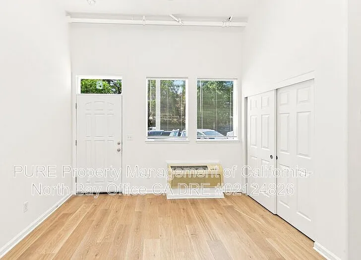 154 Railroad Ave #B — Photo 12