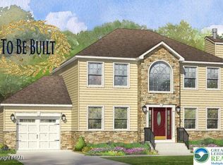 155 L Tink Wig Dr, Bushkill, PA