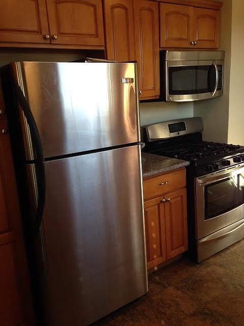 1st image of 4118 Rosewood Ave