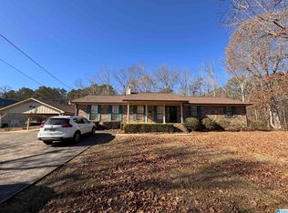 30 Aqua Vista Dr W, Gadsden, AL 35901