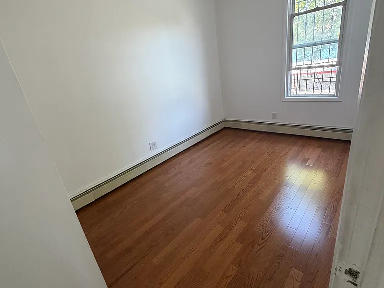 87 Corbin Ave #2 — Photo 1