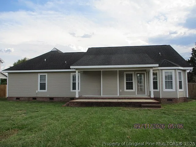 4 bed, 2.0 bath, 1806 sqft, $2,100 — Photo 4