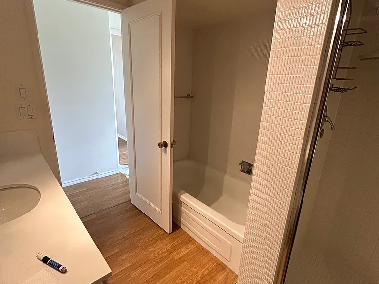 1985 Bellevue Ave #701 — Photo 7
