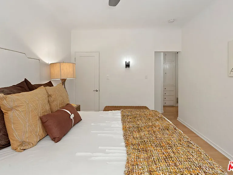 1345 N Hayworth Ave #2 — Photo 18