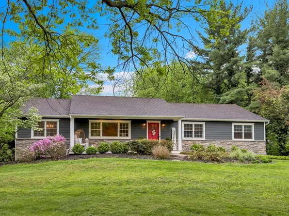 468 Manchester Way, Wyckoff, NJ 07481