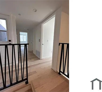 2681 Roseview Ave — Photo 9