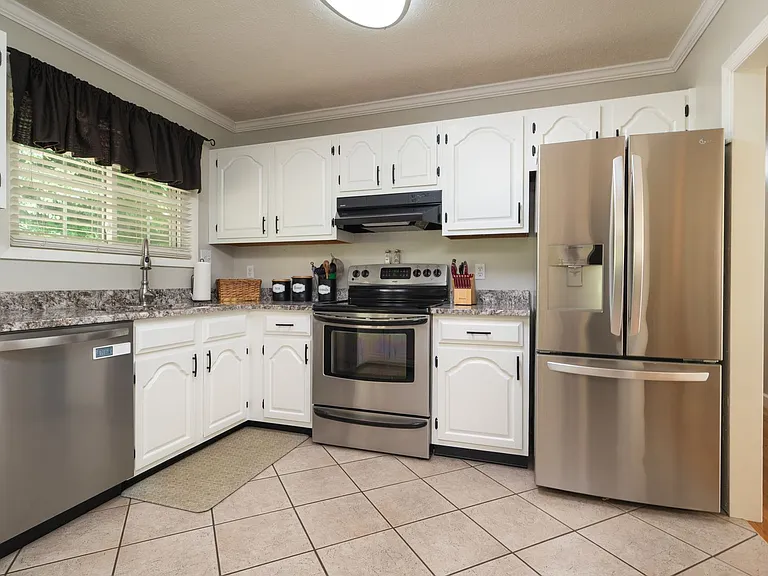 135 Riders Dr — Photo 20