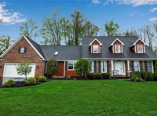 39 Halston Pkwy, East Amherst, NY 14051
