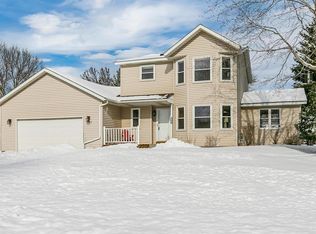 9198 91st St S, Cottage Grove, MN 55016