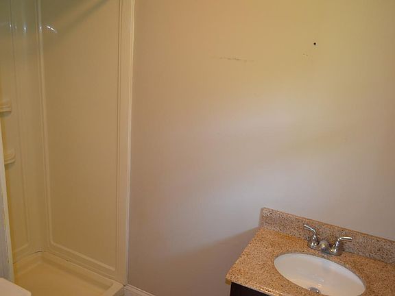 Master Bath w/ shower