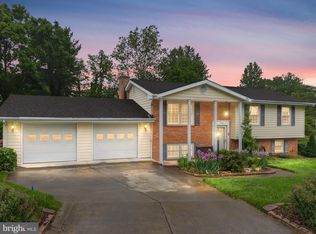 100 Peach Tree Ct, Hamilton, VA 20158