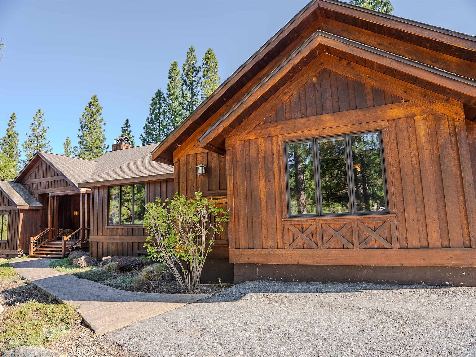 1736 Grizzly Ranch Rd