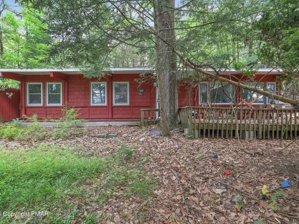 2331 Woodcrest Dr, East Stroudsburg, PA 18302