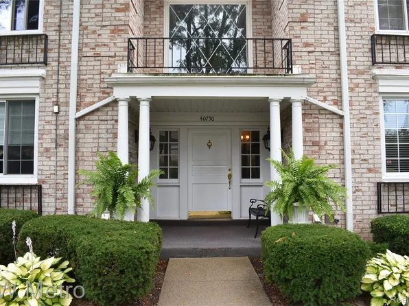 40750 Woodward Ave Unit 30, Bloomfield Hills, MI 48304