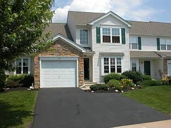 2nd image of 246 Park Ridge Dr