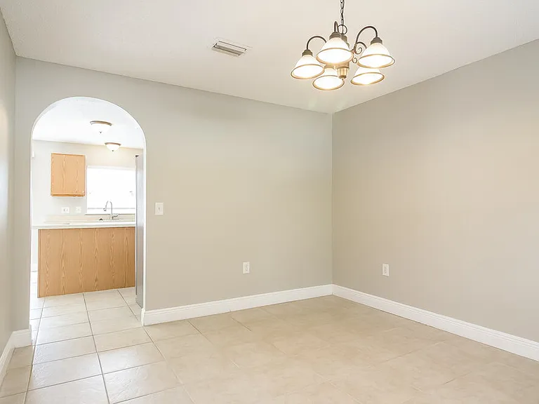 598 Wekiva Bluff St — Photo 3