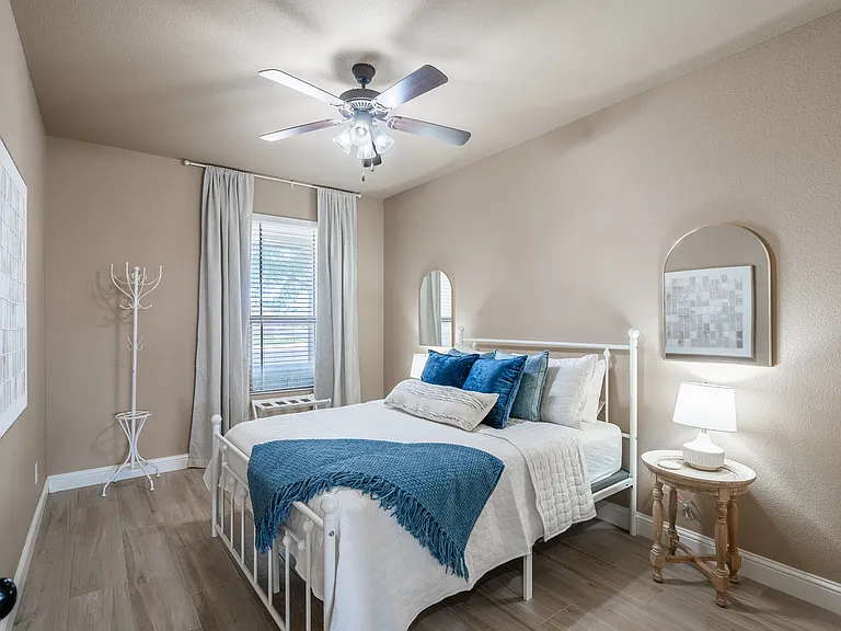 6115 Sun Tea Way — Photo 4
