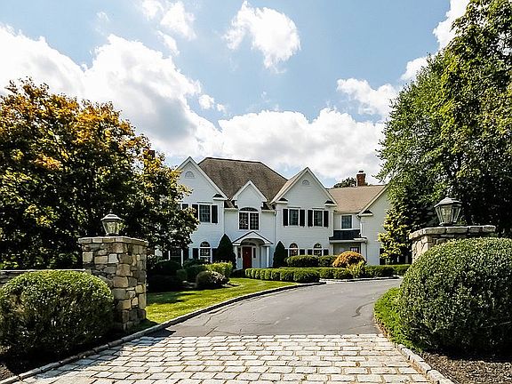 Grand, set back entrance