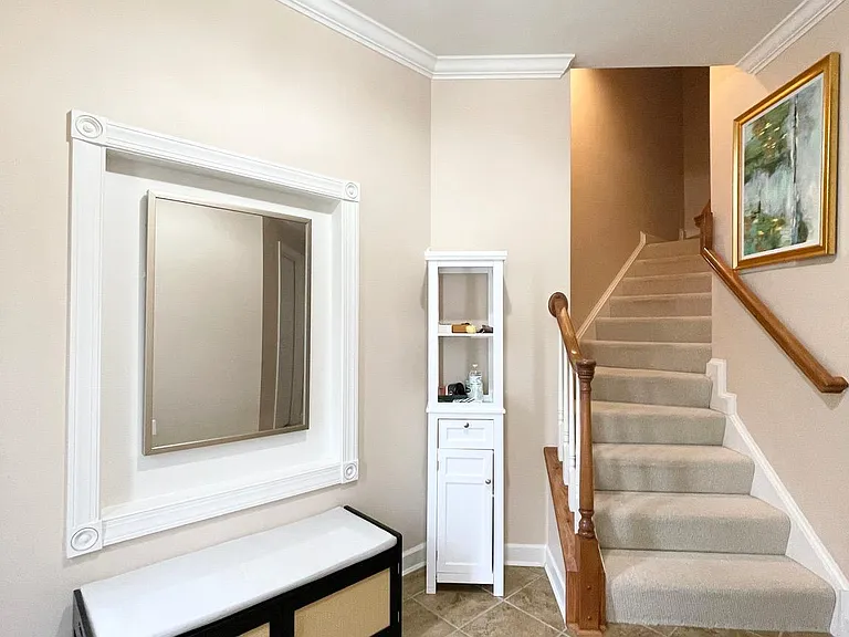 9661 Atterbury Ln — Photo 2