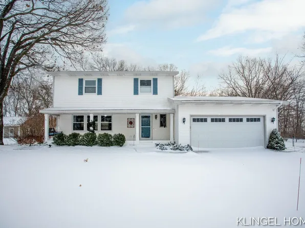 420 S Lake Ave, Spring Lake, MI 49456