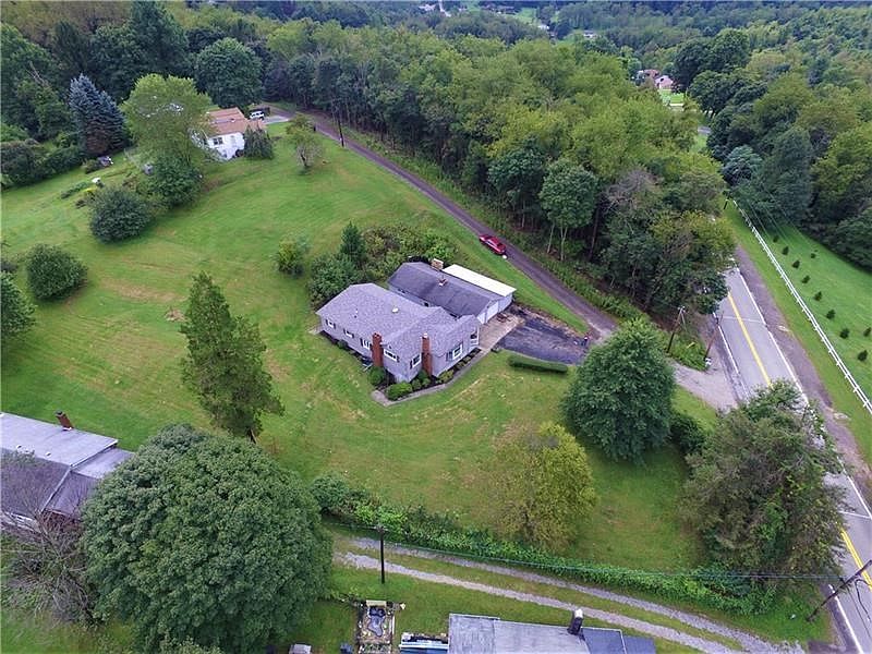 Welcome to 453 Simpson Howell Road! The Awesome Lot is Just Shy of a Full Acre (0.93) and Located on a Dead End Lane Directly of