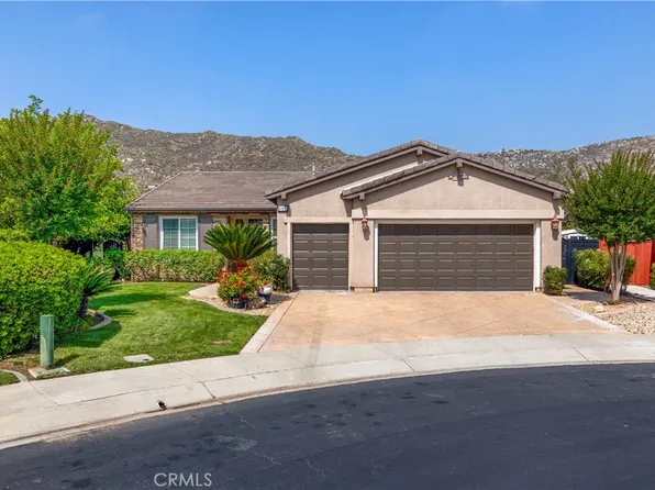 8491 Maruyama Dr, Hemet, CA 92545
