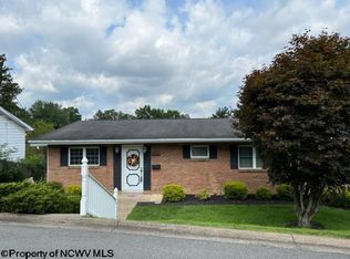 1163 Avalon Rd, Fairmont, WV 26554