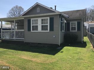 537 Compass Rd, Baltimore, MD 21220