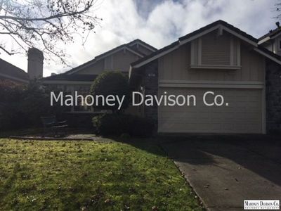 457 Acadia Dr, Petaluma, CA, 94954