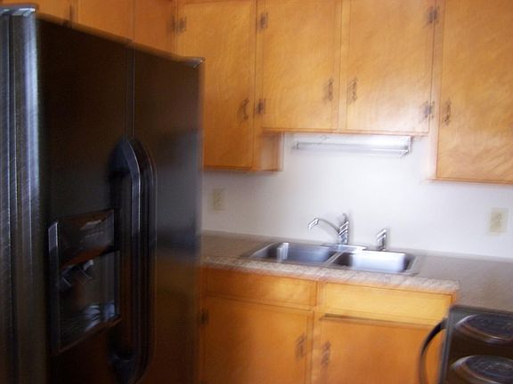5th image of 1609 S Pacific Dr