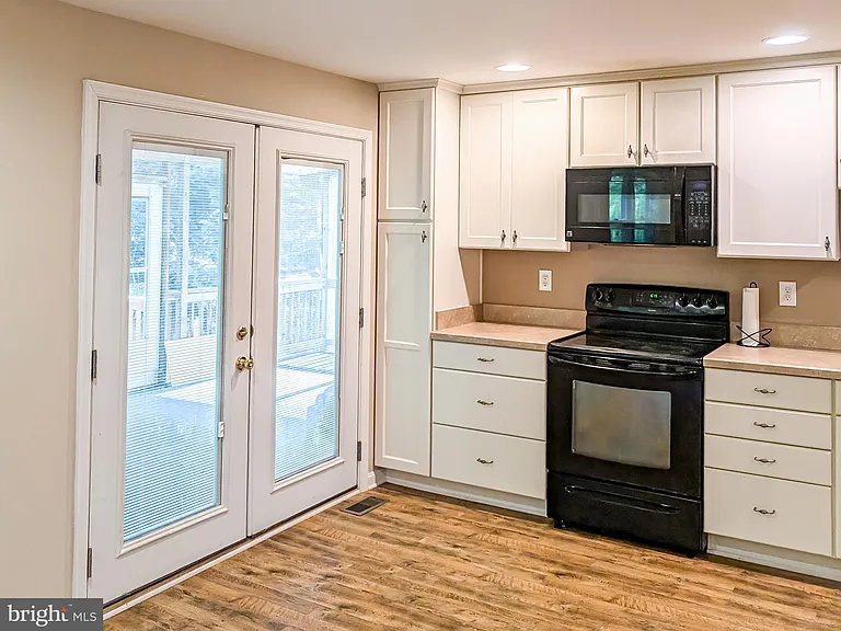 5115 Irving St #2 — Photo 10