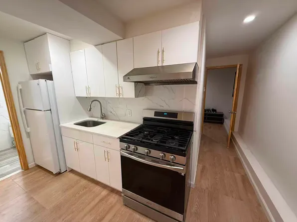 22 Tehama Street image 1 of 6